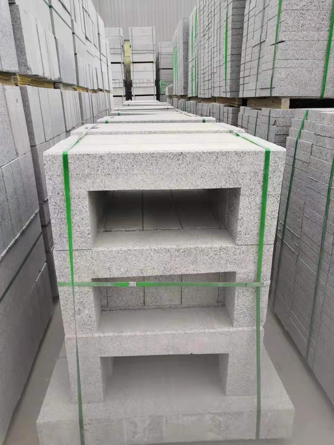 1782391591879809.jpg 下水口路沿石.jpg